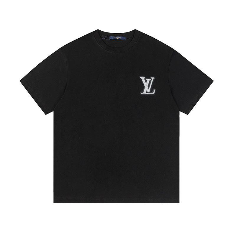 T-SHIRT LOUIS VUITTON  | L'Emblème du Luxe Urbain