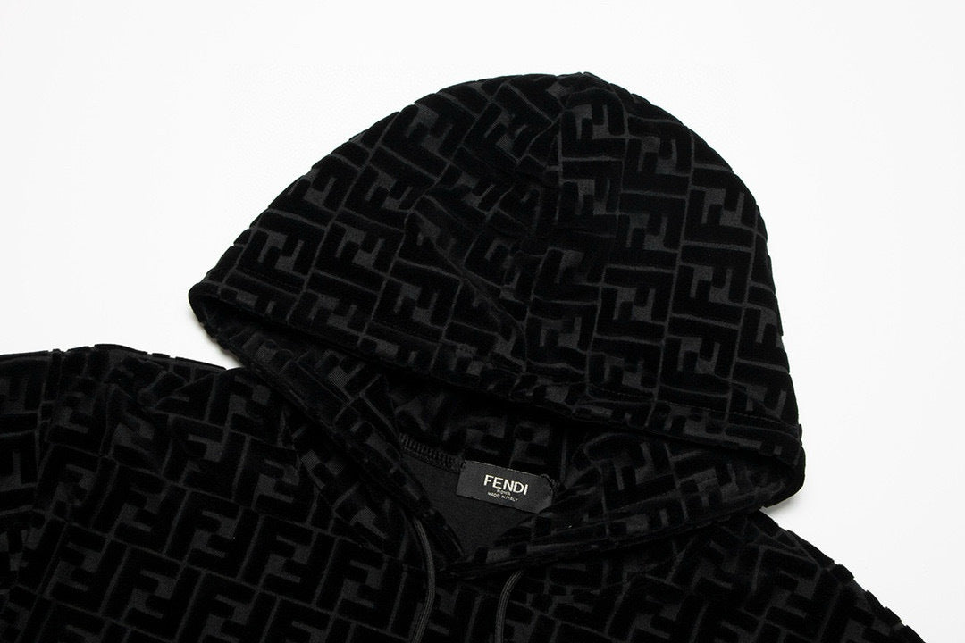 SWEAT FENDI | LE STREETWEAR RAFFINÉ DE ROME