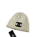 BONNET CHANEL - L'ÉLÉGANCE PARISIENNE POUR L'HIVER