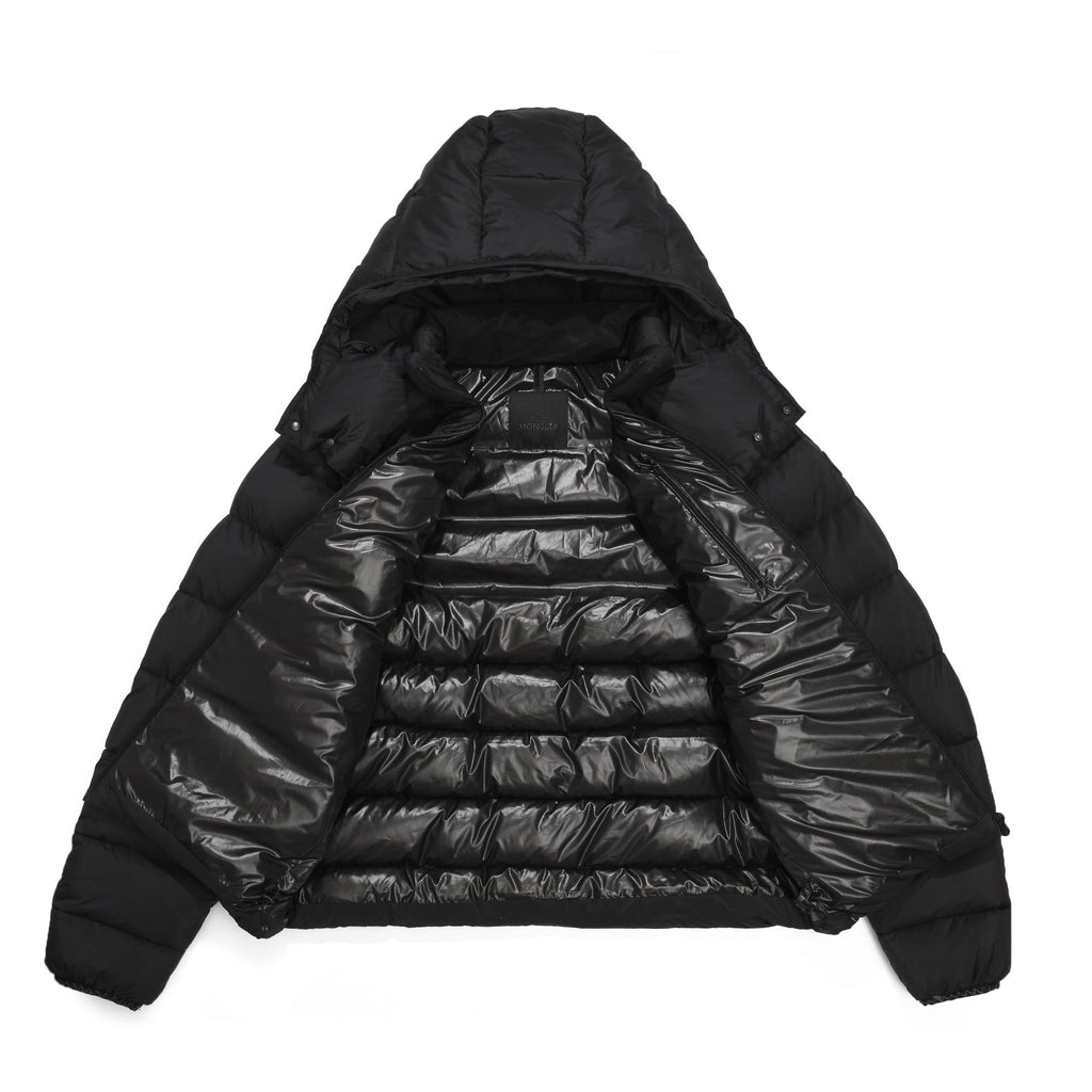 DOUDOUNE MONCLER | L'ICÔNE ABSOLUE DU LUXE ALPIN