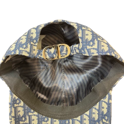 CASQUETTE DIOR - L'AUDACE CHIC DE LA MAISON