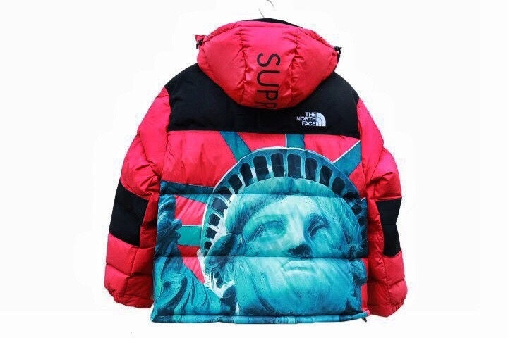 DOUDOUNE THE NORTH FACE X SUPREME - COLLABORATION STREETWEAR LÉGENDAIRE