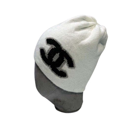 BONNET CHANEL - L'ÉLÉGANCE PARISIENNE POUR L'HIVER