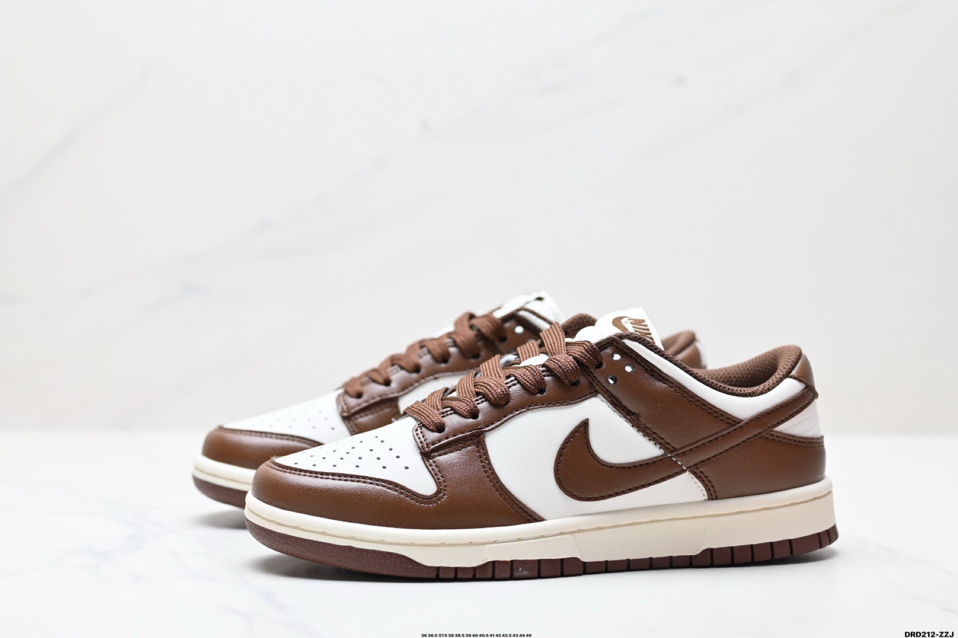 NIKE DUNK LOW - L'ICÔNE DU STREETWEUR RETOURNÉE AUX SOURCES