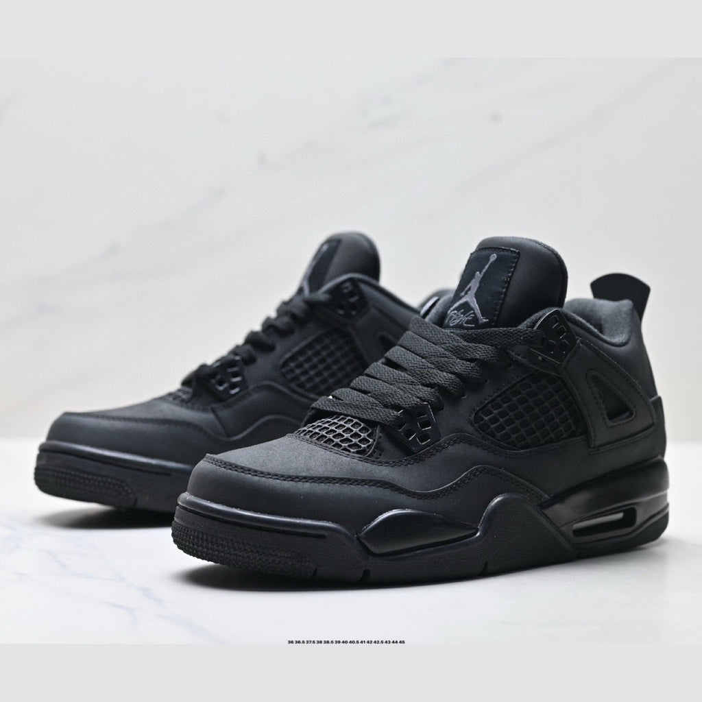 AIR JORDAN 4 « BLACK CAT » - LA PRÉDATRICE NOCTURNE