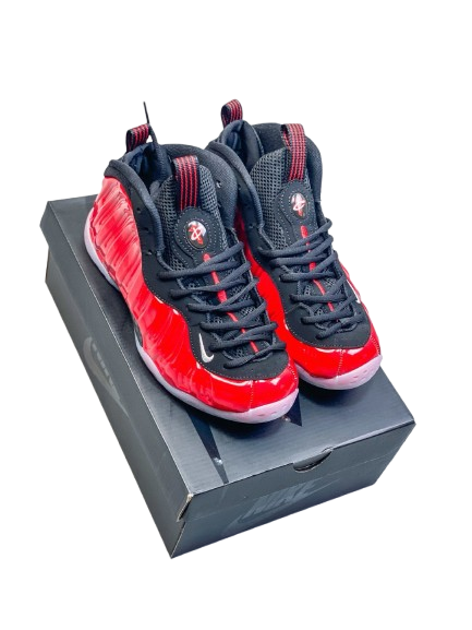 NIKE AIR FOAMPOSITE ONE - L'ICÔNE FUTURISTE EN MOULAGE - BASKET DE BASKET MYTHIQUE