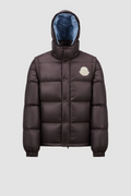 DOUDOUNE MONCLER | L'ICÔNE INTEMPORELLE DU LUXE ALPIN