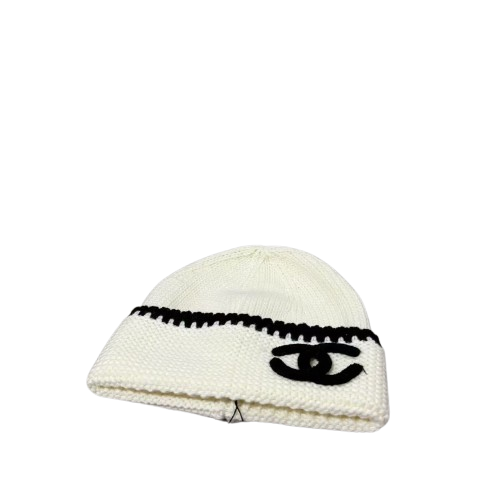 BONNET CHANEL - L'ÉLÉGANCE PARISIENNE POUR L'HIVER