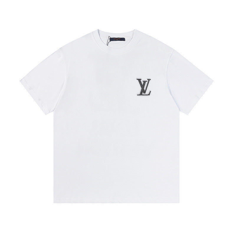 T-SHIRT LOUIS VUITTON  | L'Emblème du Luxe Urbain