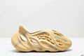 YEEZY FOAM RUNNER SAND  - L'ESSENCE MINÉRALE - CONFORT SCULPTURAL