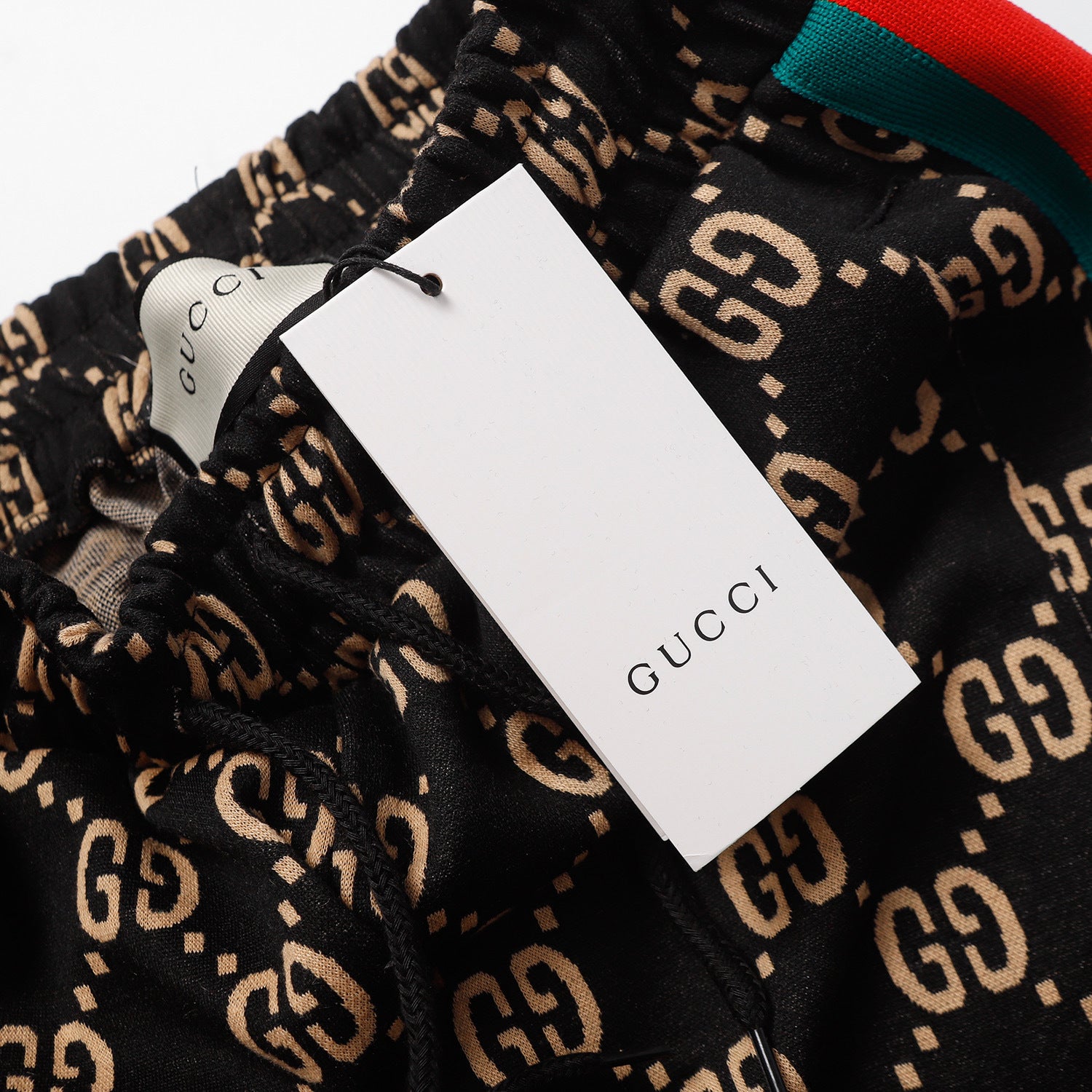 ENSEMBLE GUCCI NOIR | ÉLÉGANCE ABSOLUE