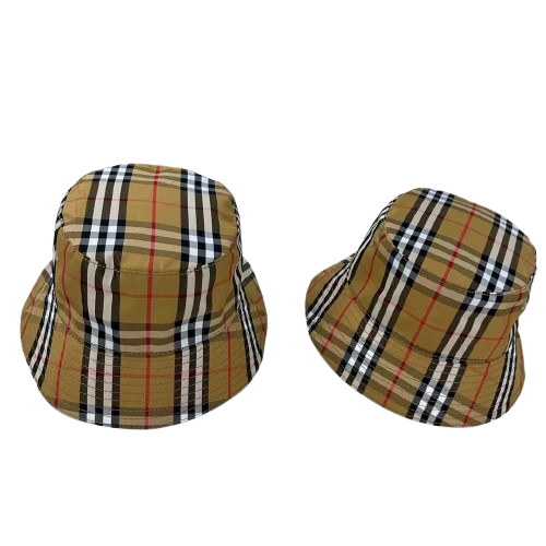 BOB BURBERRY - L'ÉLÉGANCE BRITANNIQUE INTEMPORELLE