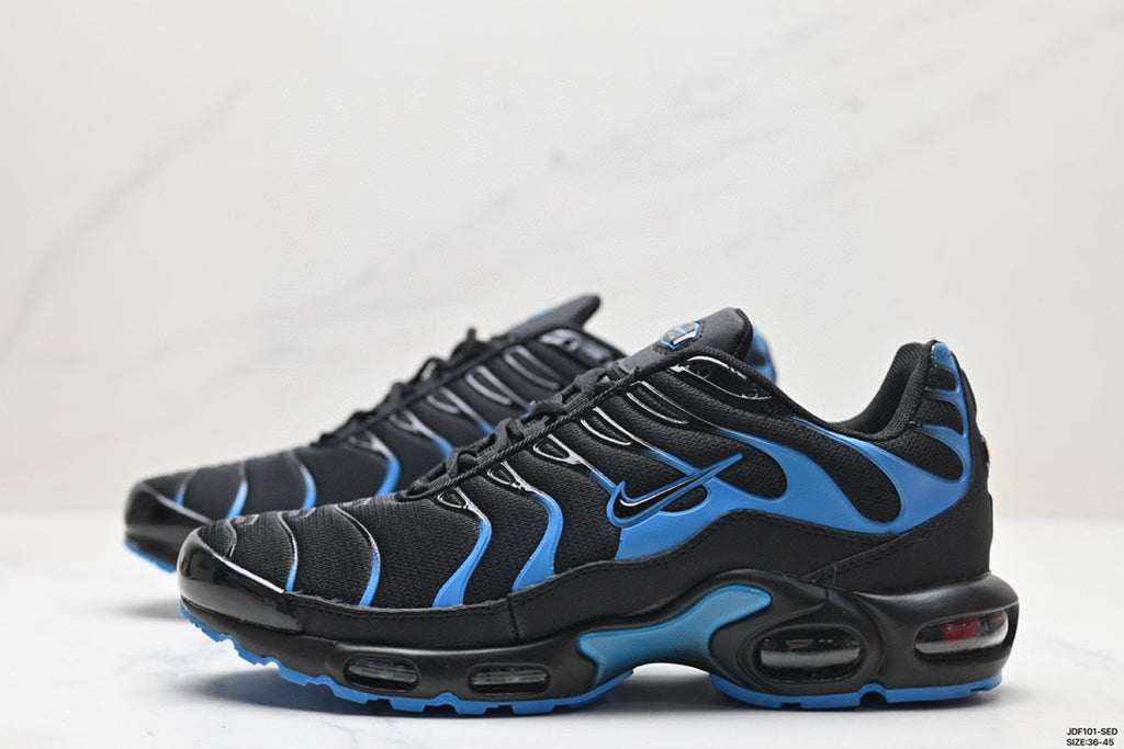 NIKE AIR FORCE 1 MID - LA LÉGENDE MONTE D'UN CRAN