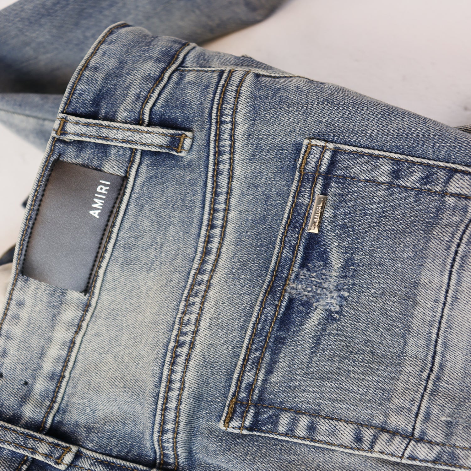 JEAN AMIRI PAINT DRIP LOGO 'CLAY INDIGO' | L'Art en Mouvement