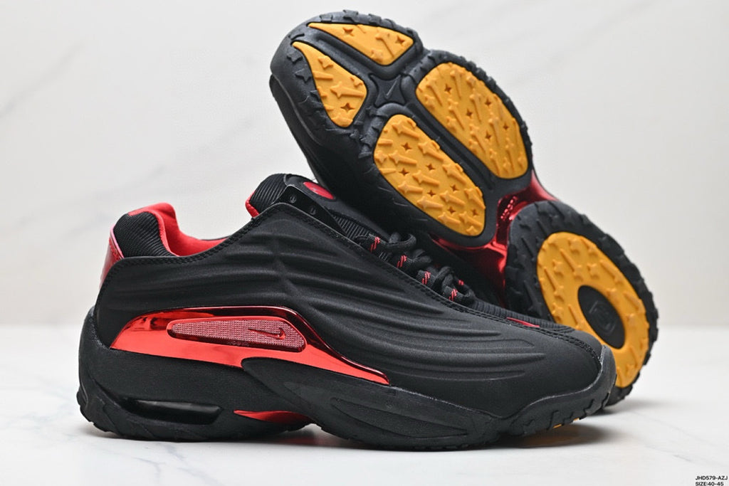 NIKE NOCTA HOT STEP 2 - LA TECHNOLOGIE NOCTURNE DE DRAKE