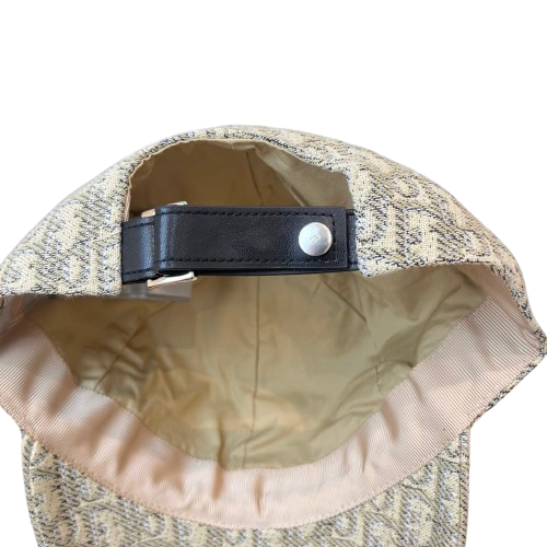 CASQUETTE DIOR - L'AUDACE CHIC DE LA MAISON