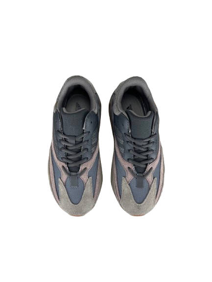 YEEZY 700 MAUVE - LA V1 TEINTÉE DE MYSTÈRE - NUANCES VIOLET & GRIS