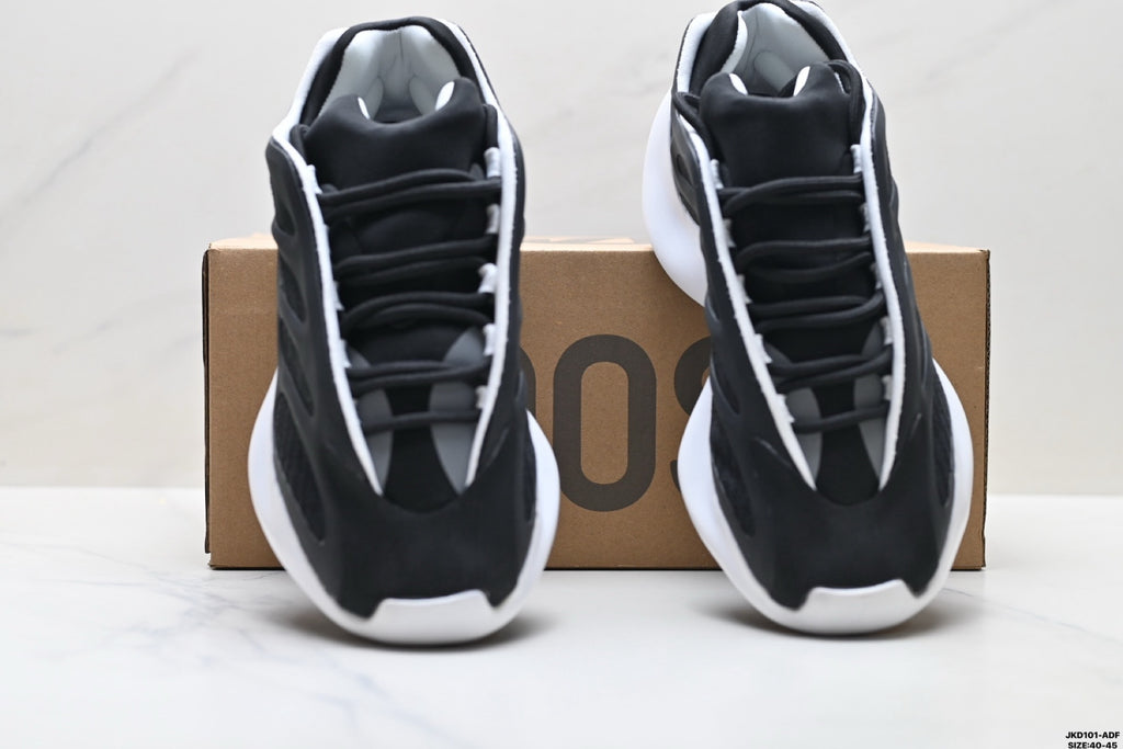 YEEZY 700 V3  ALVAH  - SILHOUETTE FUTURISTE & NOIR ABSOLU