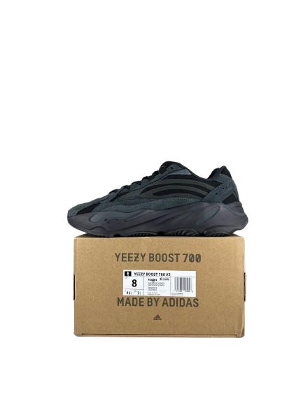 YEEZY 700 V2 VANTA  - LE NOIR ABSOLU TEXTURÉ - SILHOUETTE ULTRA-DISCRÈTE