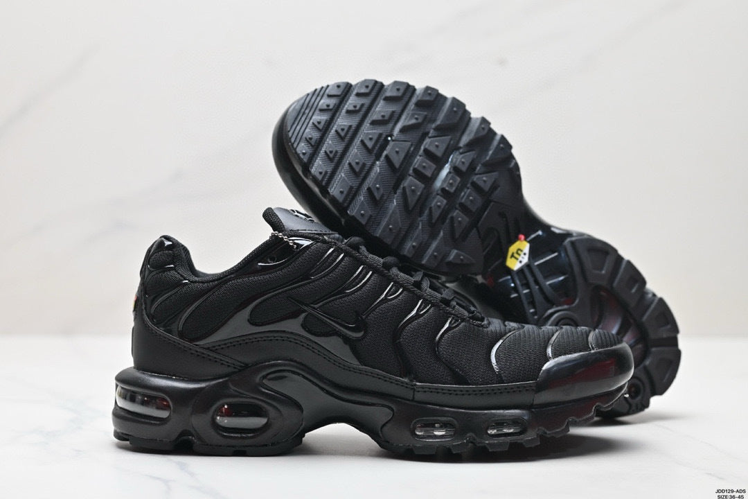 NIKE AIR MAX PLUS (TN) - LA LÉGENDE FUTURISTE AU DÉGRADÉ VIBRANT