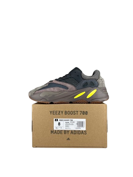 YEEZY 700 MAUVE - LA V1 TEINTÉE DE MYSTÈRE - NUANCES VIOLET & GRIS