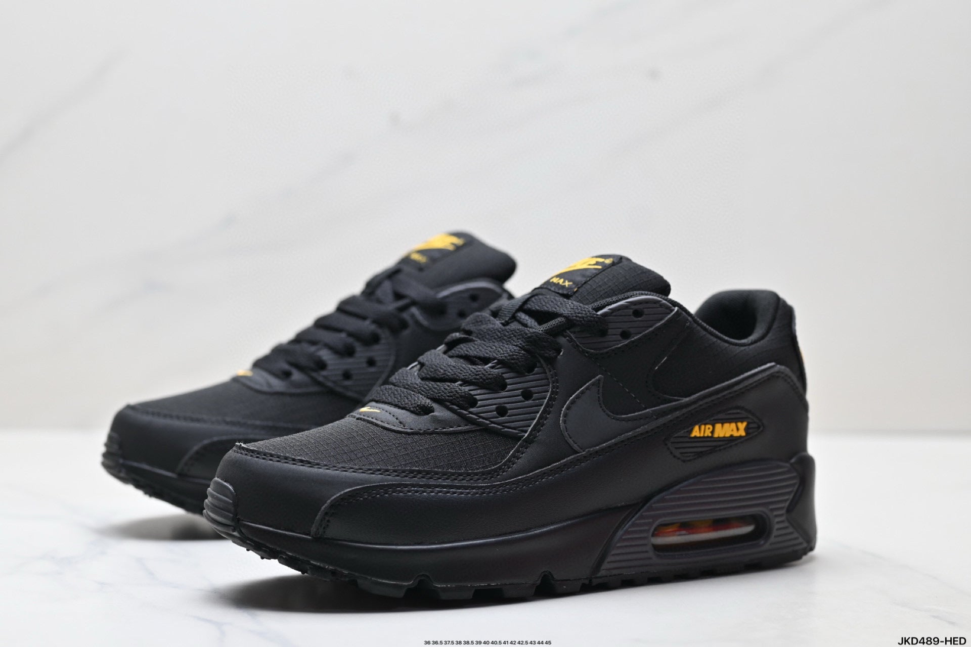 NIKE AIR MAX 90 NOIR - L'ICÔNE INTEMPORELLE EN VERSION STEALTH