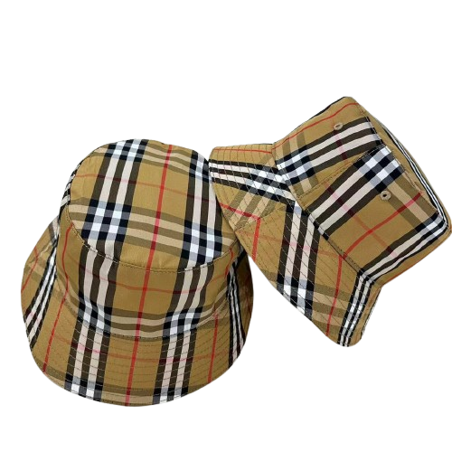 BOB BURBERRY - L'ÉLÉGANCE BRITANNIQUE INTEMPORELLE