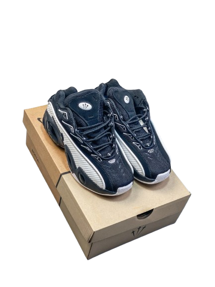 NIKE NOCTA GLIDE « BLACK » - L'ÉLÉGANCE UTILITAIRE DE DRAKE