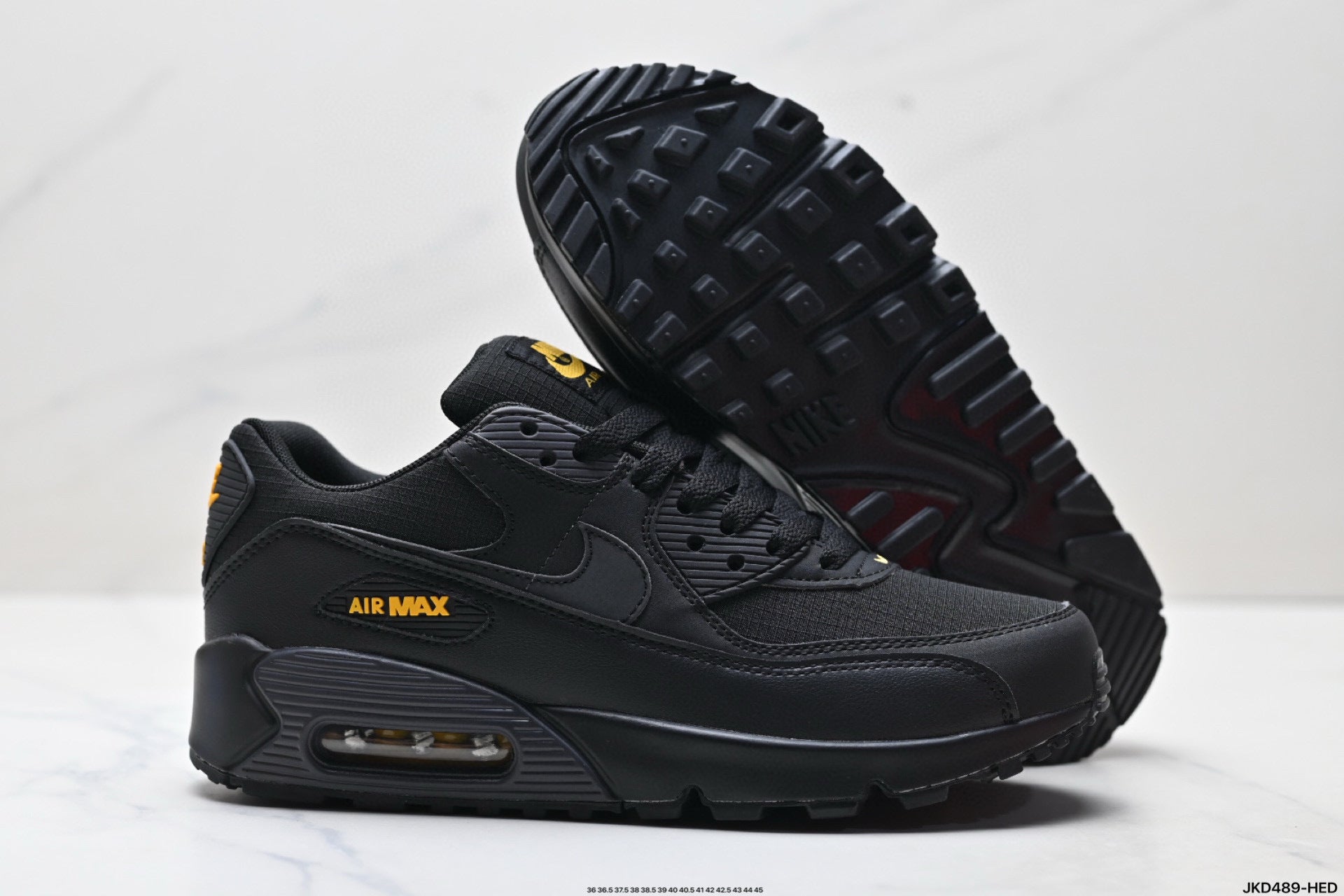 NIKE AIR MAX 90 NOIR - L'ICÔNE INTEMPORELLE EN VERSION STEALTH