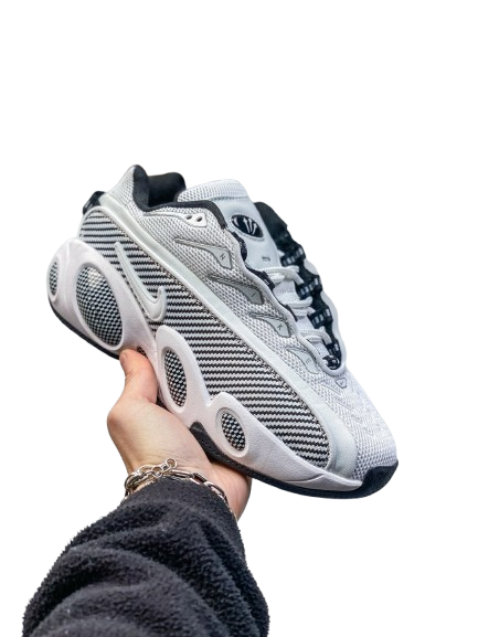 NIKE NOCTA GLIDE WHITE - L'ÉQUILIBRE PARFAIT - STYLE NOCTURNE RAFFINÉ