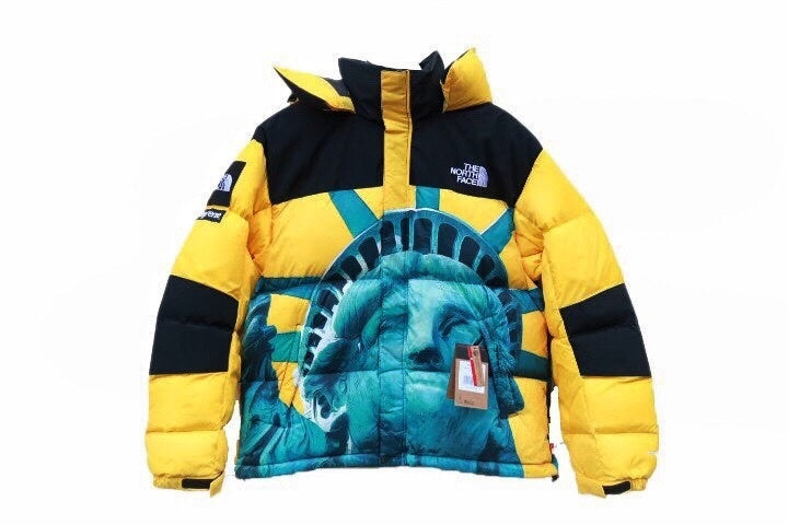 DOUDOUNE THE NORTH FACE X SUPREME - COLLABORATION STREETWEAR LÉGENDAIRE