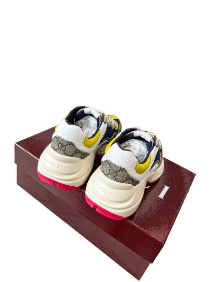 CHAUSSURES GUCCI RHYTON - L'ICÔNE DÉCALÉE DU LUXE DÉCONTRACTÉ