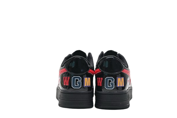 BAPE STA “Shark Black Red”