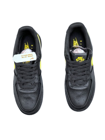 NIKE AIR FORCE 1 '07 « YELLOW SWOOSH » - L'ÉTINCELLE SUR LE BLANC PUR