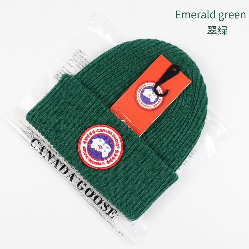BONNET CANADA GOOSE - L'ACCESSOIRE TECHNIQUE DU FROID EXTRÊME