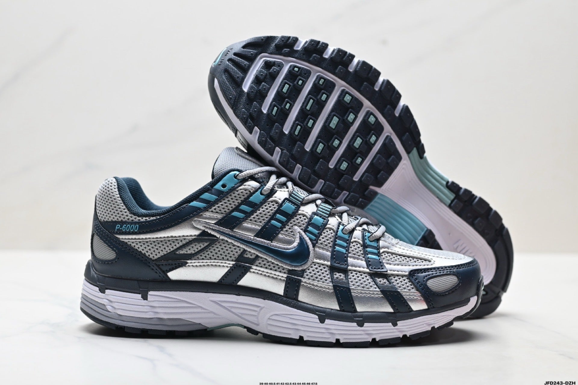 NIKE P-6000 ARMORY NAVY / FLAT SILVER - L'ÉLÉGANCE RÉTRO-FUTURISTE