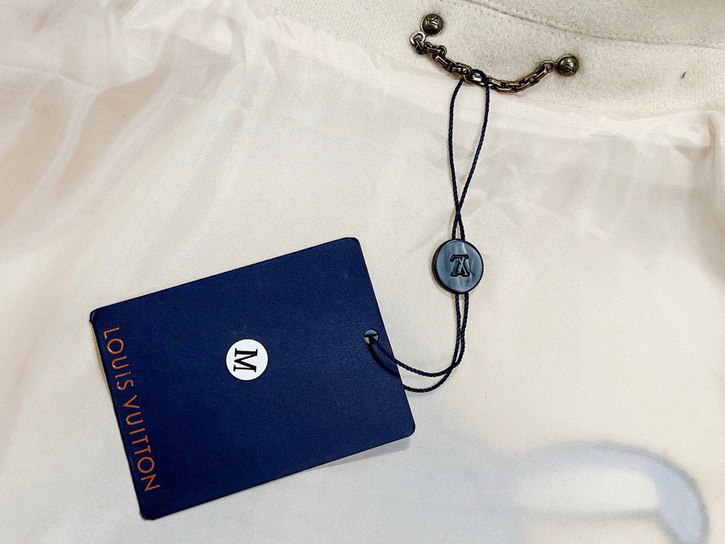 BLOUSON VARSITY LOUIS VUITTON | L'Icone du Luxe Sportif