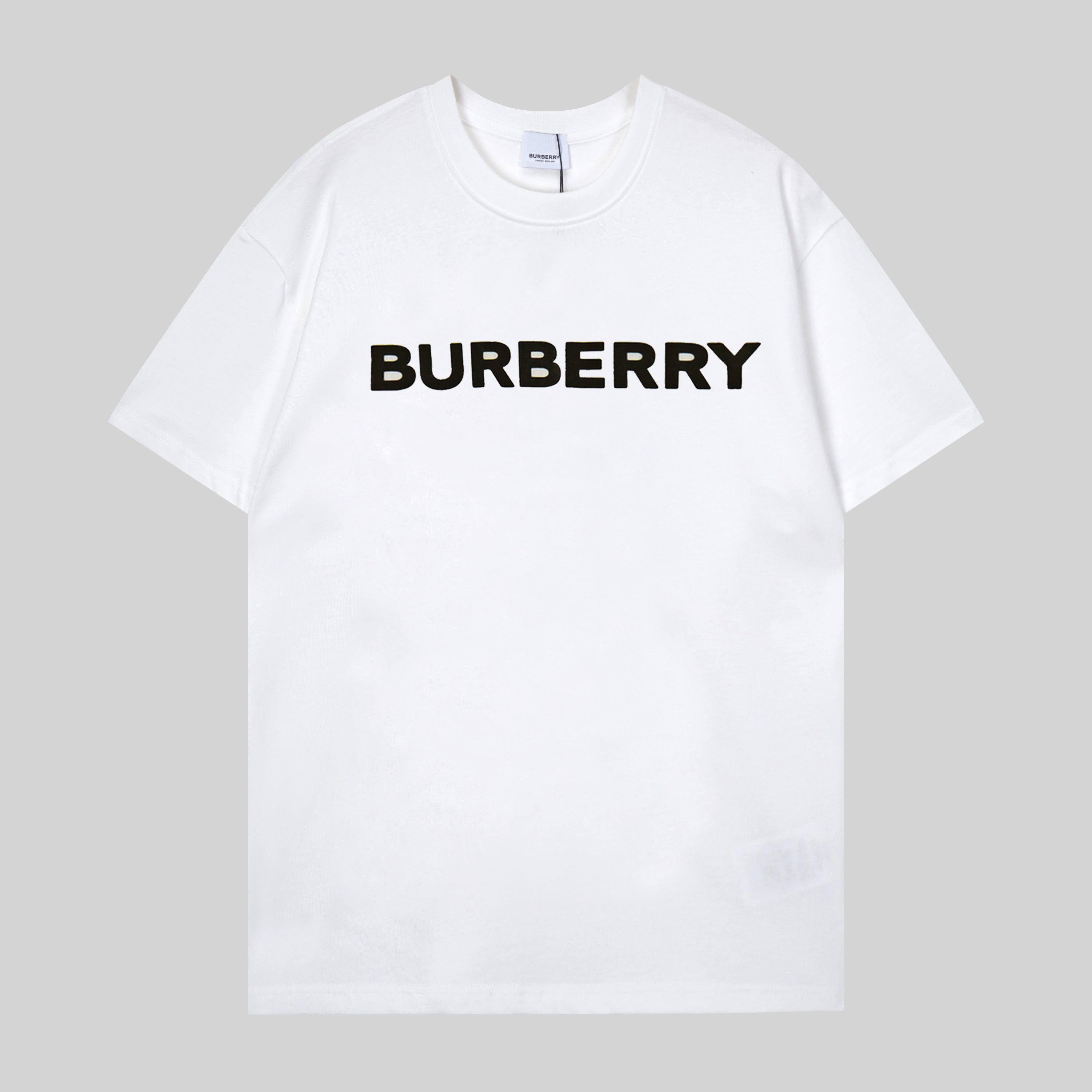 T-SHIRT BURBERRY | L'ESPRIT BRITISH MODERNE