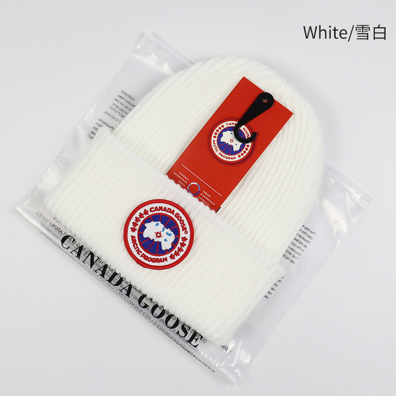 BONNET CANADA GOOSE - L'ACCESSOIRE TECHNIQUE DU FROID EXTRÊME