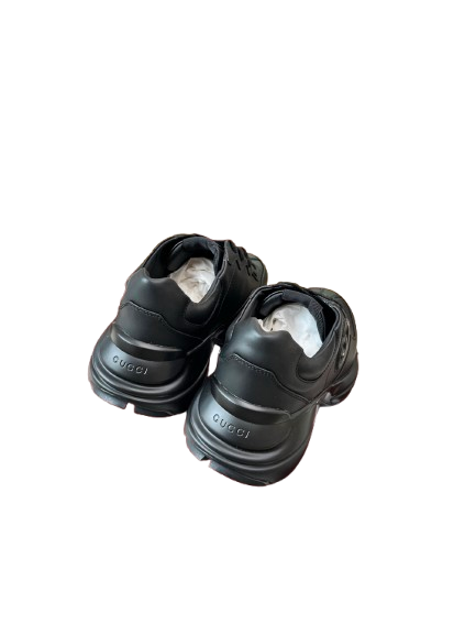 CHAUSSURES GUCCI RHYTON - L'ICÔNE DÉCALÉE DU LUXE DÉCONTRACTÉ