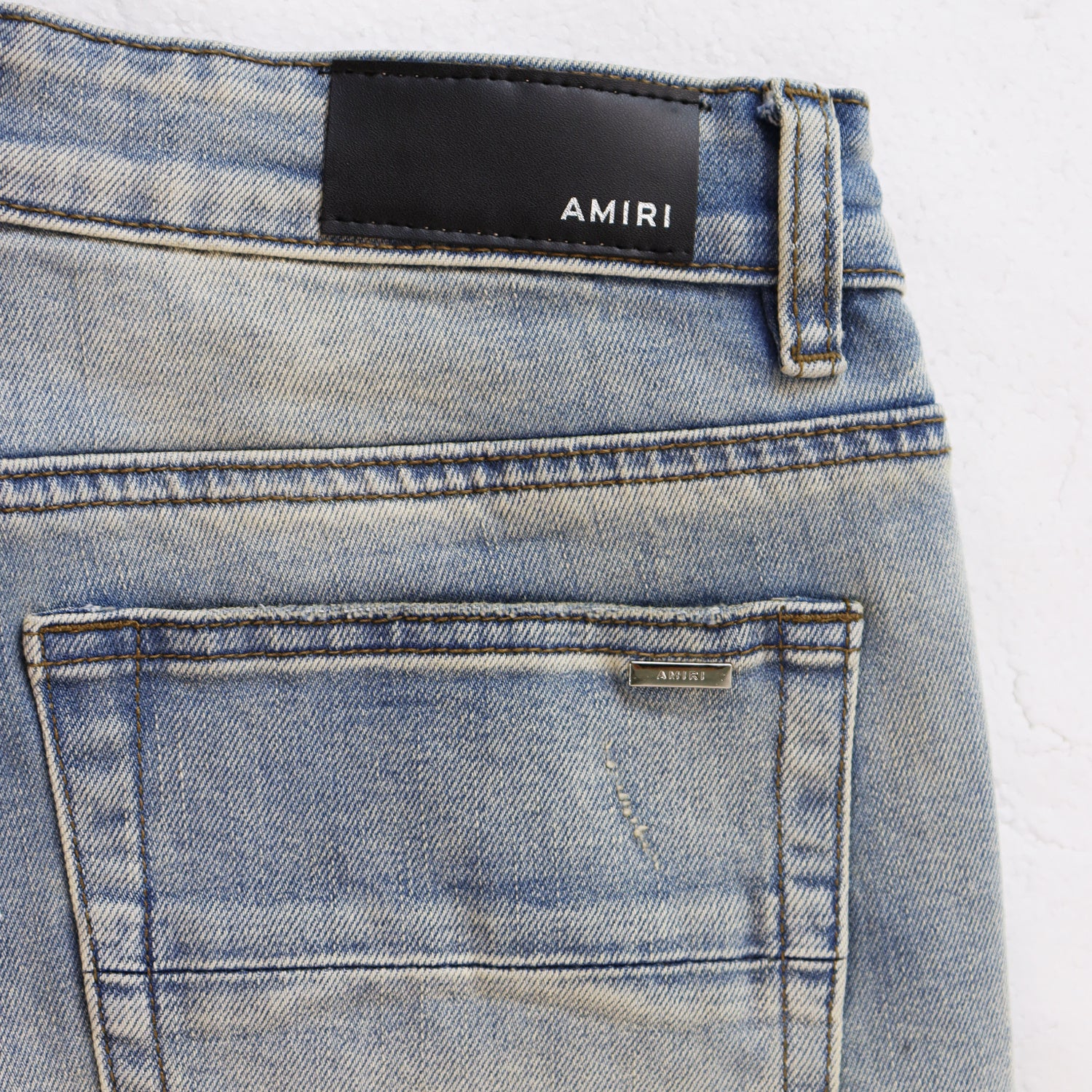 JEAN SKINNY AMIRI EFFET USÉ | L'Art du Déclin Raffiné