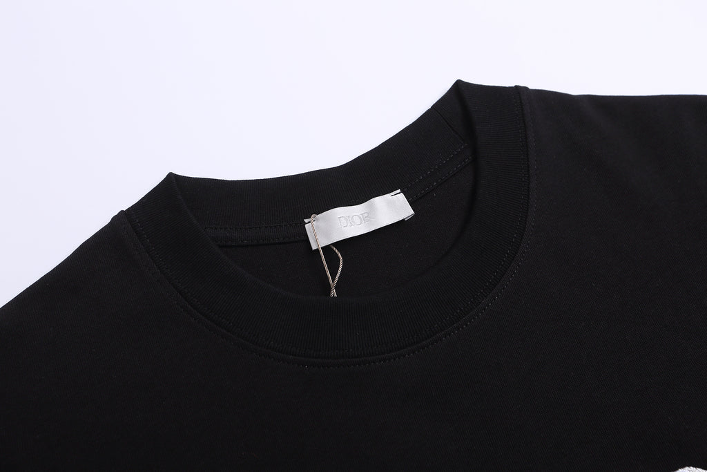 T-SHIRT DIOR NOIR | L'Élégance Gothique Moderne