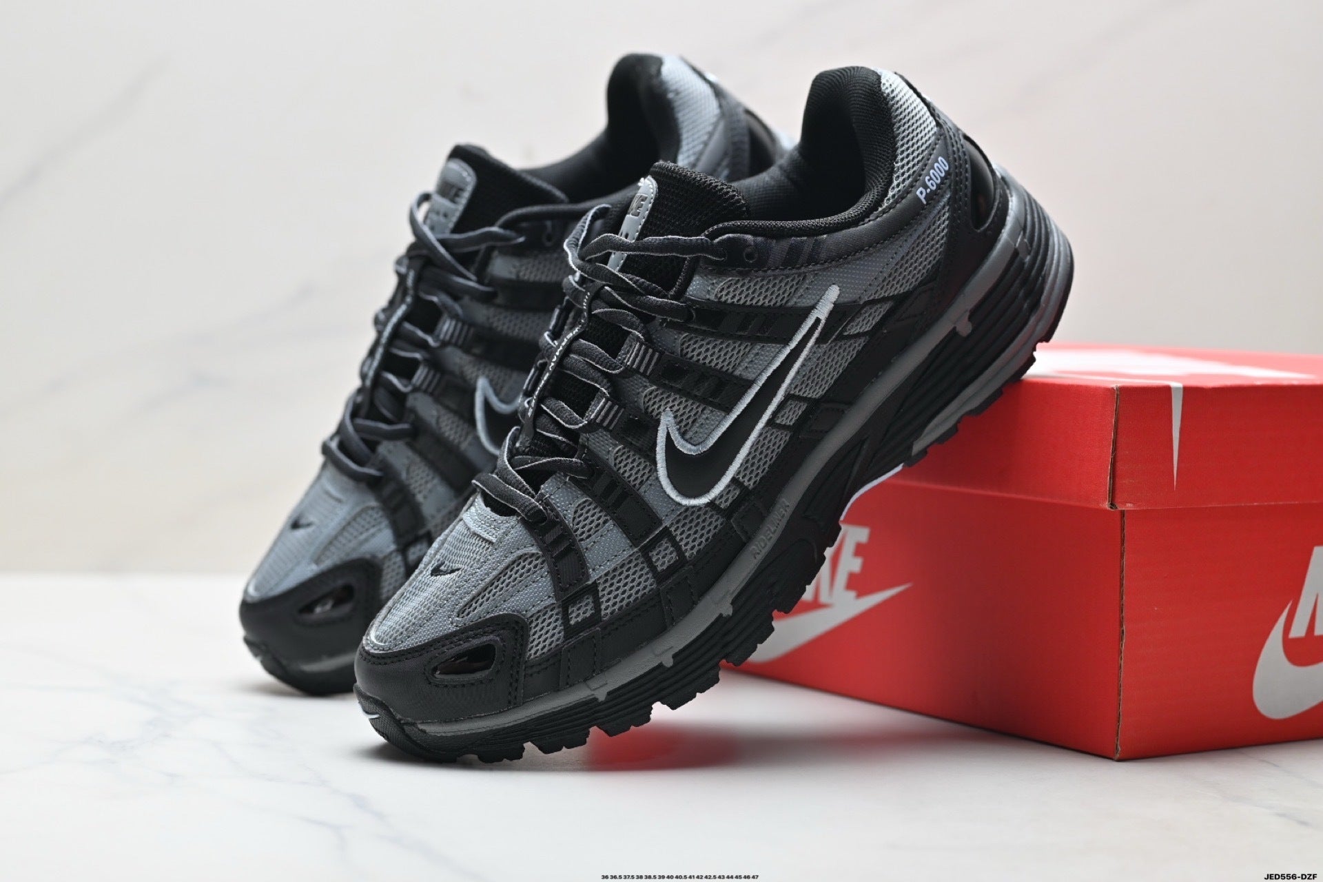 NIKE P-6000 NOIR - LA VERSATILITÉ ULTIME EN NOIR TOTAL