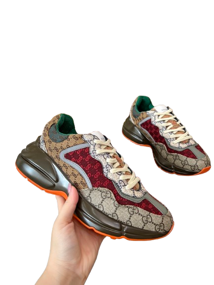 CHAUSSURES GUCCI RHYTON - L'ICÔNE DÉCALÉE DU LUXE DÉCONTRACTÉ