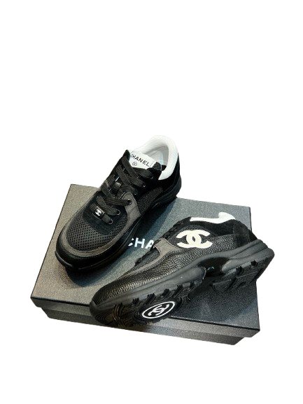 Sneakers Chanel Black & White