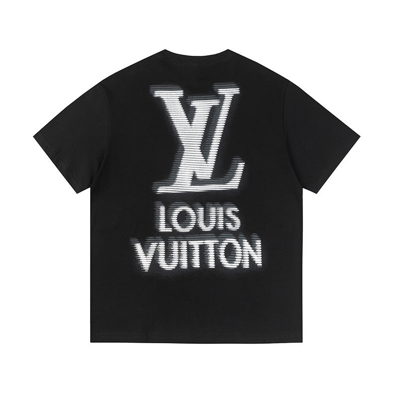 T-SHIRT LOUIS VUITTON  | L'Emblème du Luxe Urbain