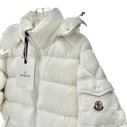 DOUDOUNE À CAPUCHE MONCLER MAYA BLANC - L'ICÔNE ABSOLUE