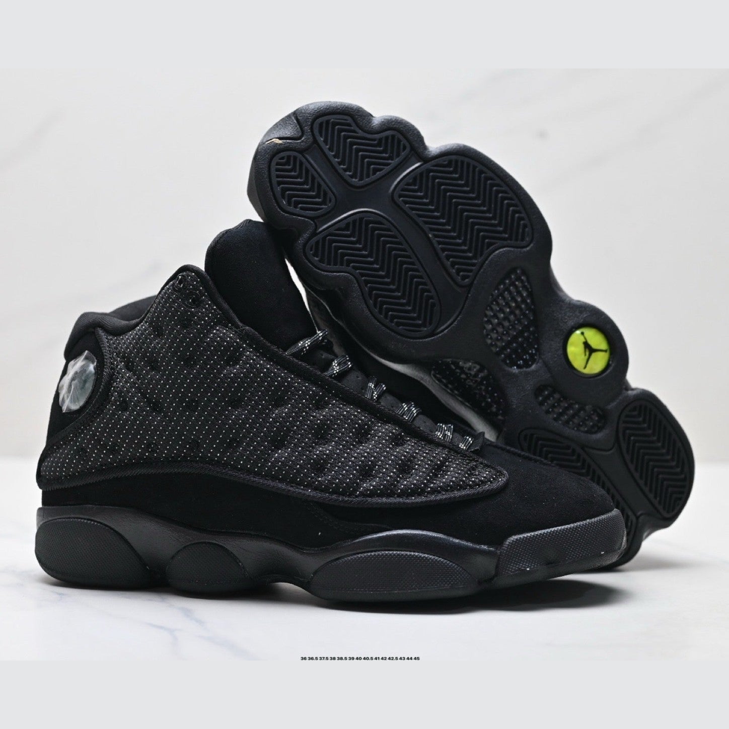 AIR JORDAN 13 « BLACK CAT » - LA PRÉDATRICE NOCTURNE