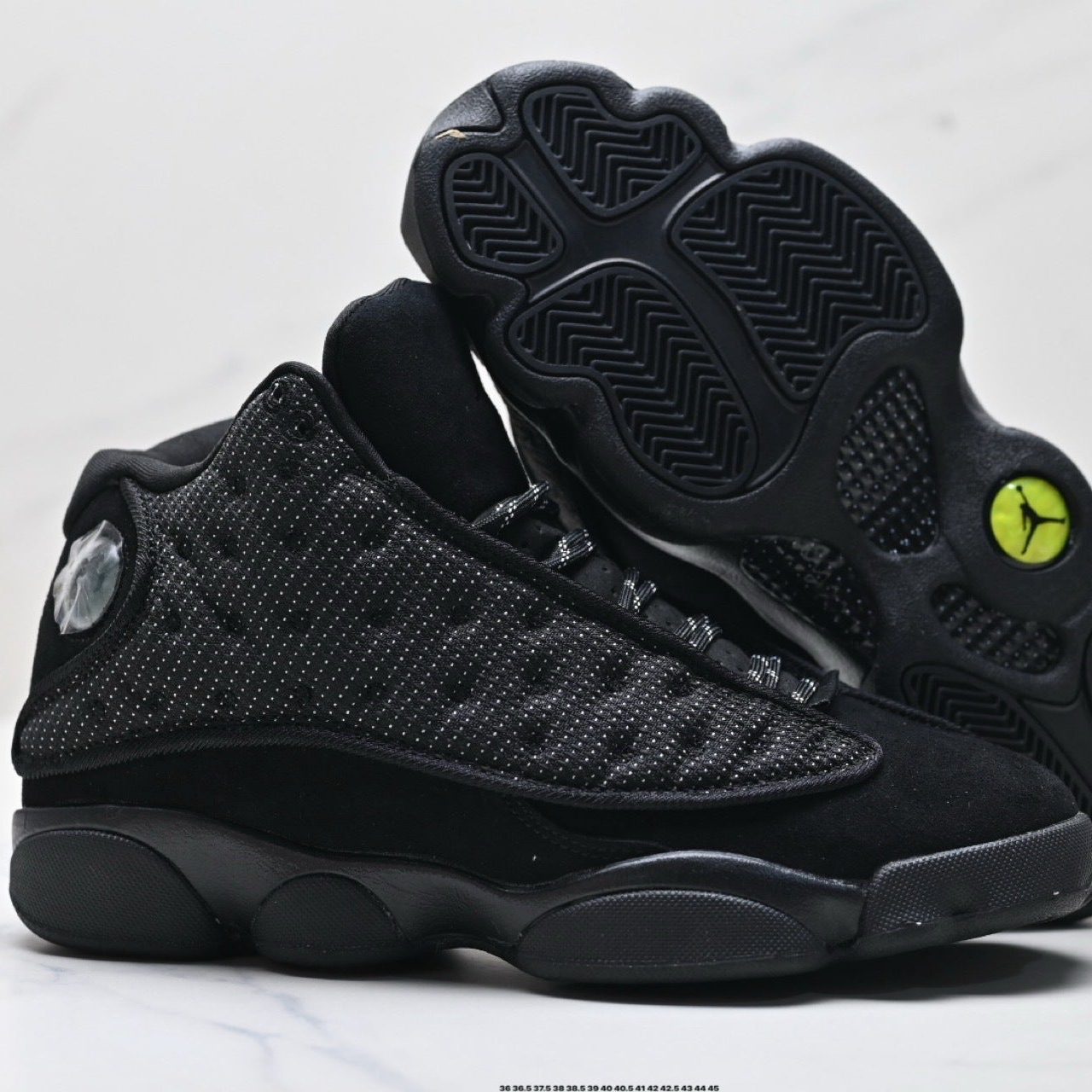 AIR JORDAN 13 « BLACK CAT » - LA PRÉDATRICE NOCTURNE