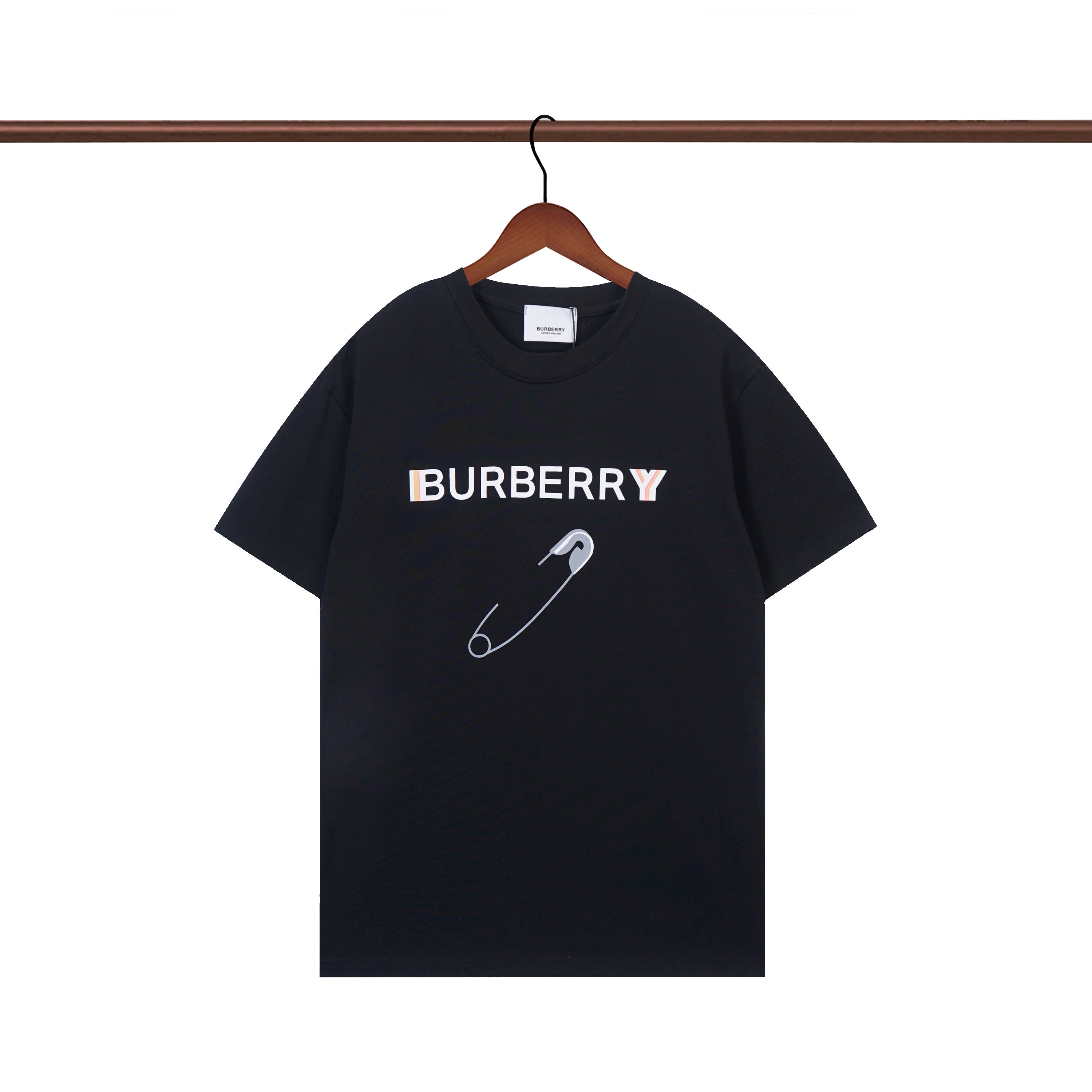 T-SHIRT BURBERRY | L'ESPRIT BRITISH MODERNE